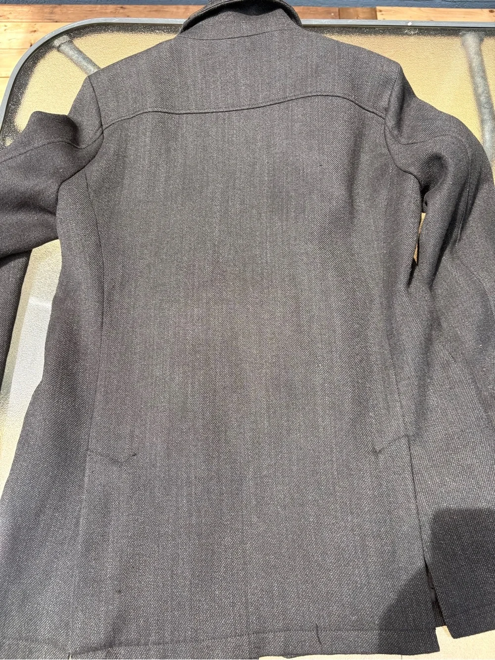 la Chateau Men's Dark Gray Wool Blend Button-Front Coat. Size small fitted. - Picture 3 of 11